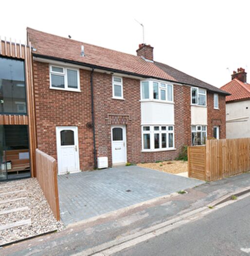 3 Bedroom Terraced House To Rent In Natal Road, Cambridge, CB1