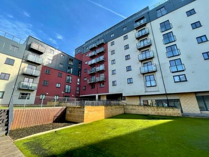 2 Bedroom Flat To Rent In New Coventry Road, Birmingham, B26