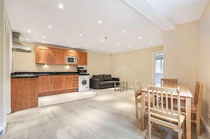 1 Bedroom Flat To Rent In Old Station Way, London, SW4