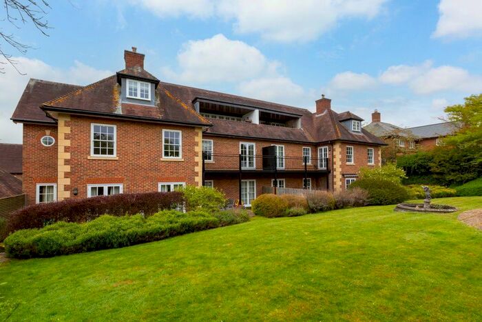 3 Bedroom Flat To Rent In The Old Saw Mill, Long Mill Lane, Platt, Sevenoaks, TN15