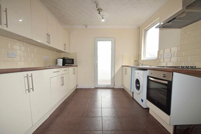 5 Bedroom House To Rent In Keppoch Street, Roath, CF24