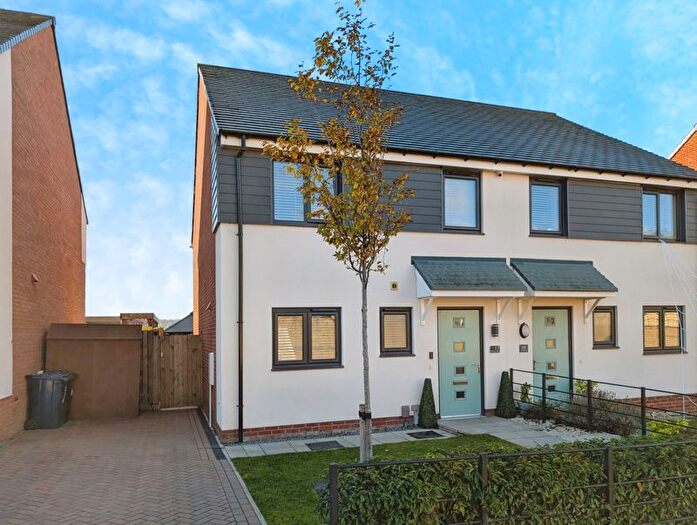 3 Bedroom Semi-Detached House For Sale In White House Road, The Rise, Newcastle Upon Tyne, NE15
