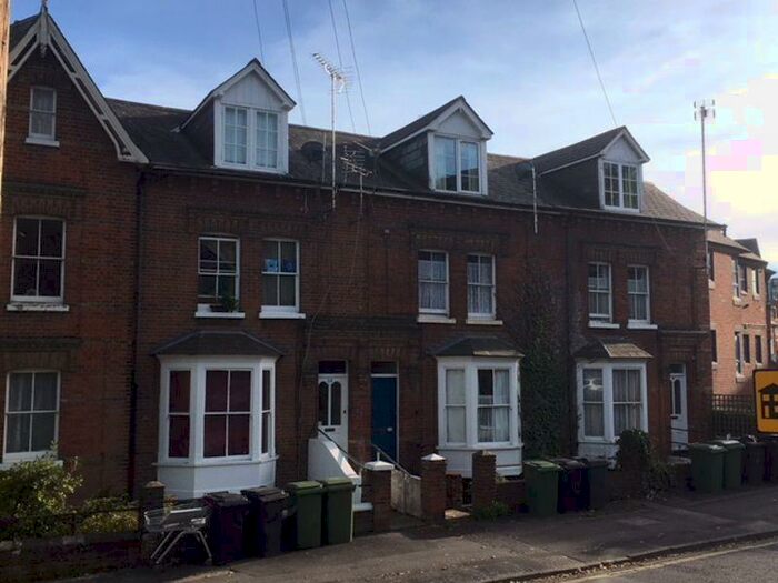 1 Bedroom Flat To Rent In Andover Road, Winchester, SO23