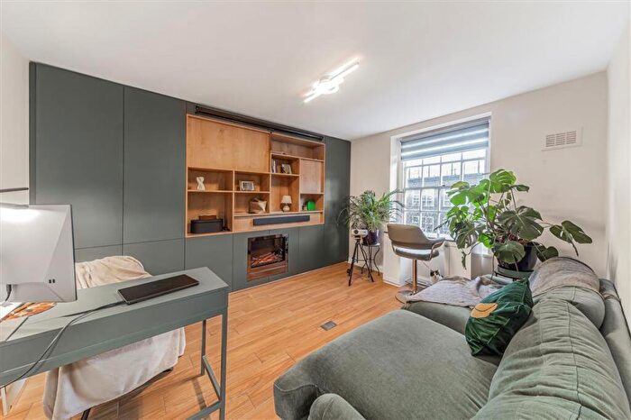 1 Bedroom Flat For Sale In Clayton Street, Kennington, SE11