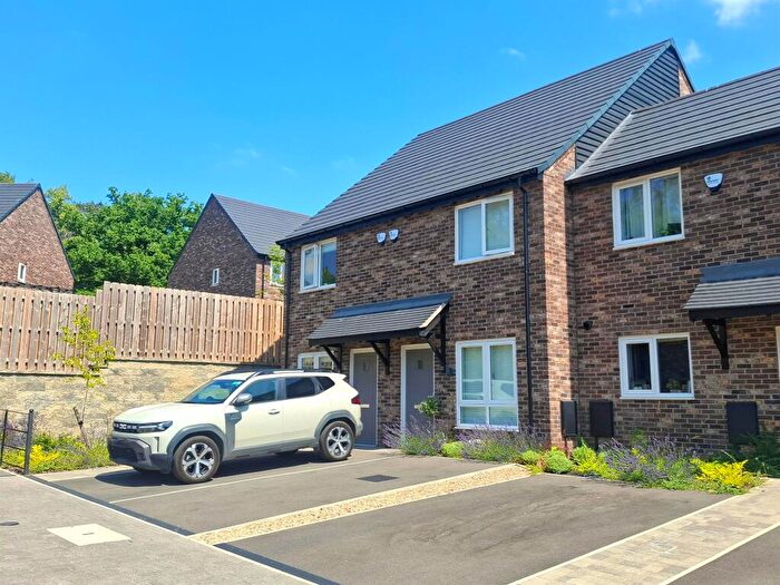 2 Bedroom Town House For Sale In Deer Park Close, Alfreton, DE55