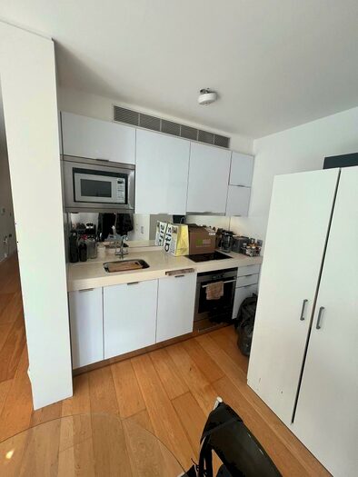 Studio To Rent In Ontario Tower, Fairmont Avenue, Canary Wharf, Blackwall, London, E14