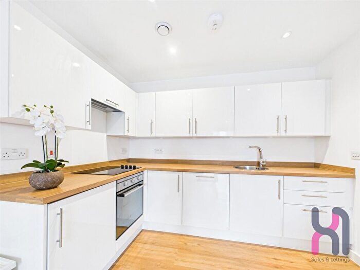 1 Bedroom Flat To Rent In Eastbank Tower, Great Ancoats Street, M4