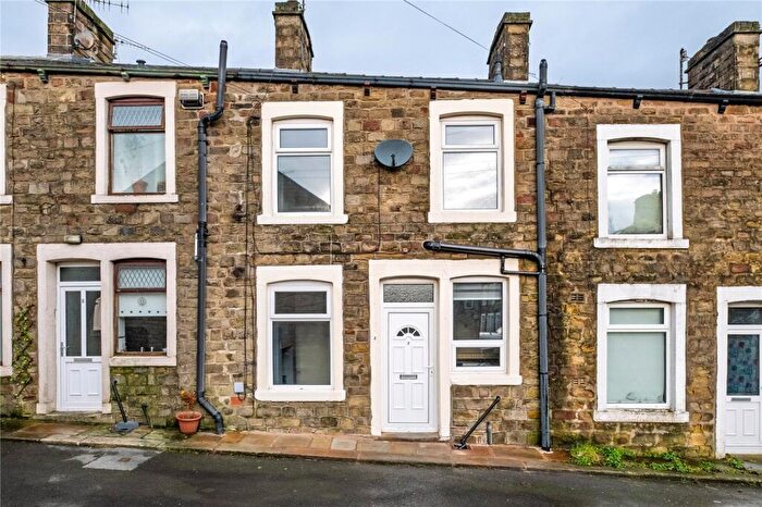 1 Bedroom Terraced House To Rent In Earl Street, Barnoldswick, Lancashire, BB18