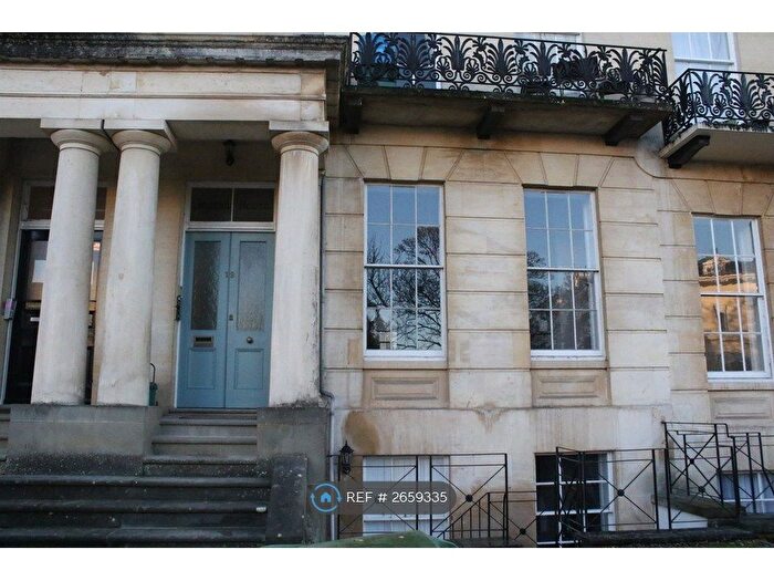 3 Bedroom Flat To Rent In Jesmond House, Cheltenham, GL50