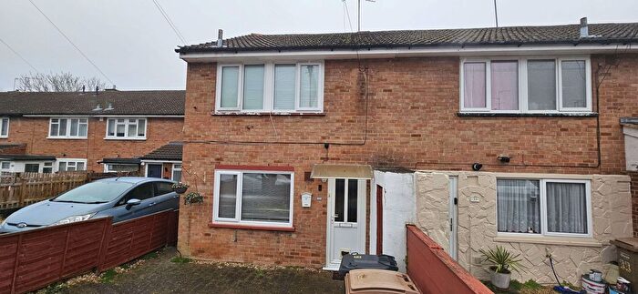 2 Bedroom Terraced House For Sale In Luton, LU2