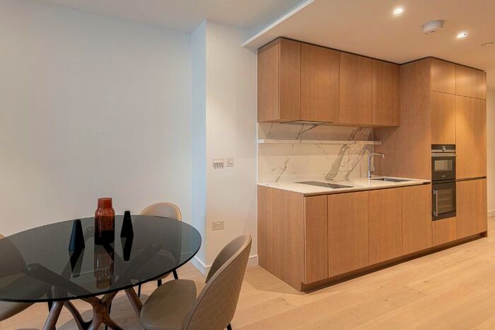 Studio To Rent In Park Drive, London, Canary Wharf, E14