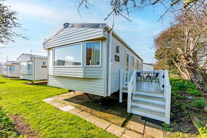 2 Bedroom Park Home For Sale In Coast Road, Corton, NR32