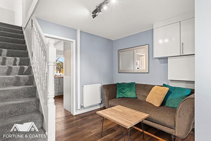 3 Bedroom Terraced House For Sale In Nicholls Field, Harlow, CM18
