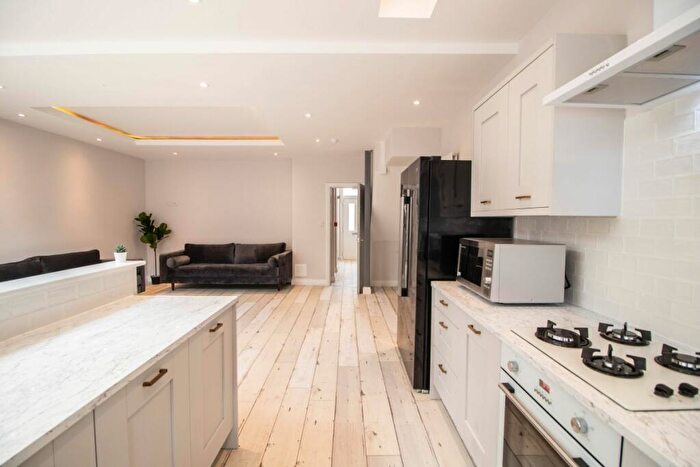 7 Bedroom Property To Rent In Woodcroft Road, Liverpool, L15