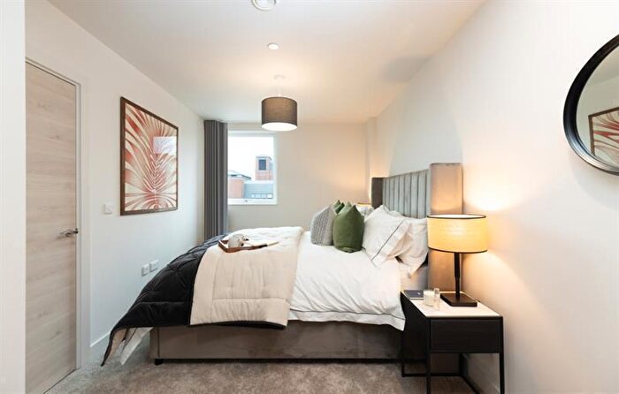 1 Bedroom Flat To Rent In New York Square, Soyo, Quarry Hill, Leeds, West Yorkshire, LS2