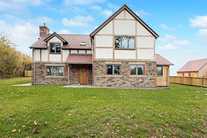 4 Bedroom Detached House For Sale In Woodseaves Road, Eardisley, Hereford, HR3