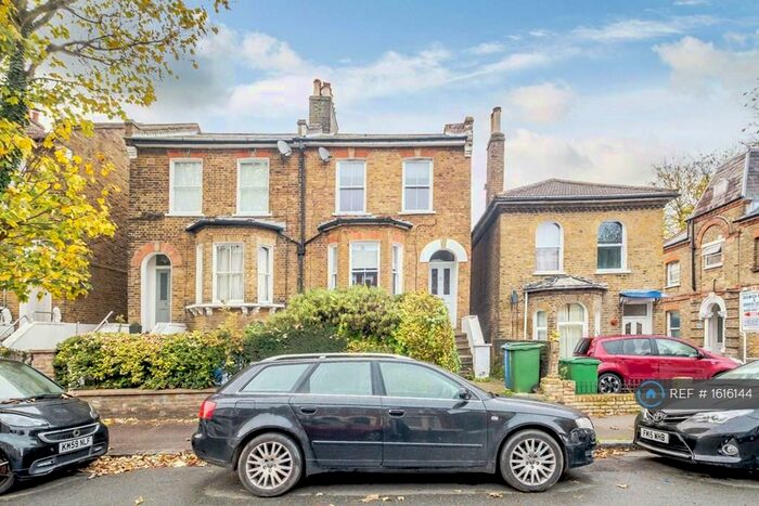 1 Bedroom Flat To Rent In Tyrrell Road, London, SE22