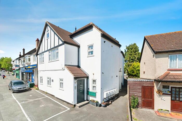 1 Bedroom Flat For Sale In Erskine Road, Sutton, SM1