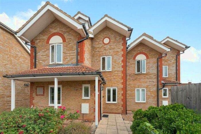 2 Bedroom Flat To Rent In Herne Bay Road, Swalecliffe, Whitstable, CT5