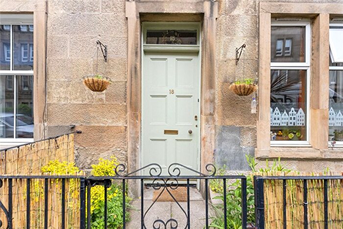2 Bedroom Flat For Sale In Roseburn Place, Roseburn, Edinburgh, EH12