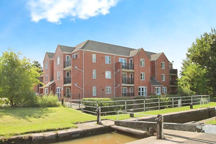 2 Bedroom Flat For Sale In Penny Hapenny Court, Atherstone, CV9