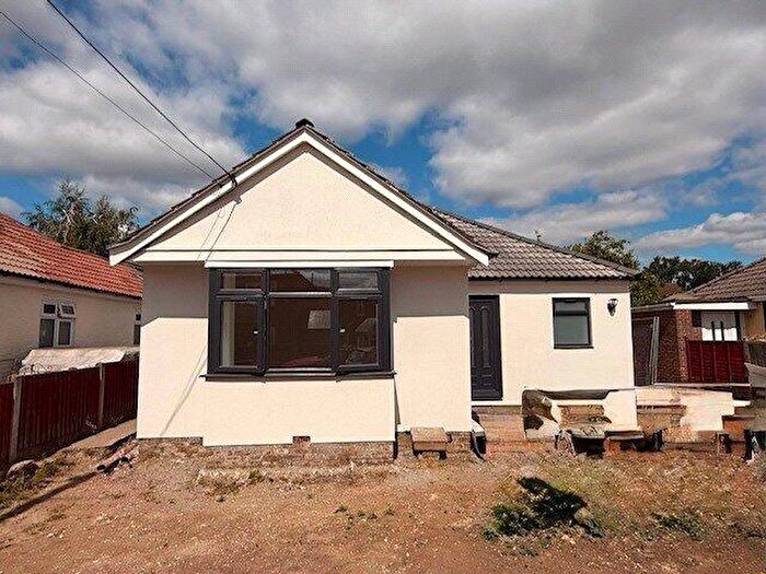 3 Bedroom Bungalow To Rent In Nutburn Road, North Baddesley, Southampton, Hampshire, SO52