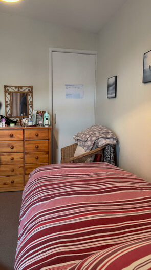 3 Bedroom Flat To Rent In Coates Road, Exeter, EX2