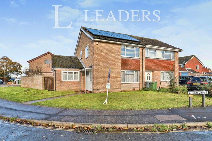 4 Bedroom Semi-Detached House To Rent In Arden Grove, Norwich, NR6