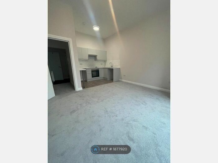 Studio To Rent In Southbourne Road, Bournemouth, BH6