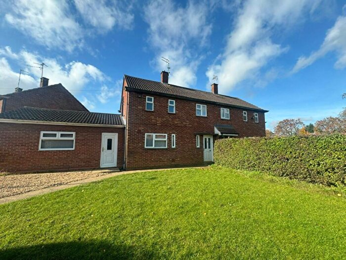 3 Bedroom Semi-Detached House To Rent In Western Avenue, Dogsthorpe, Peterborough, PE1