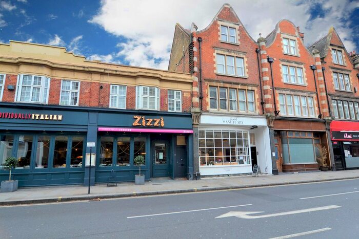 1 Bedroom Flat To Rent In York Street, Twickenham, TW1