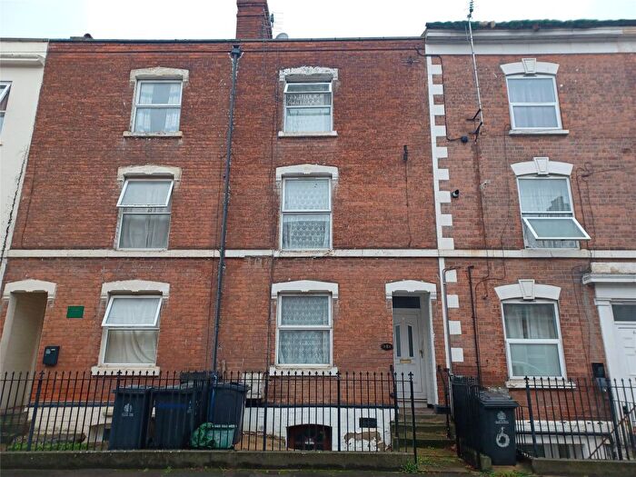 5 Bedroom Terraced House For Sale In Cromwell Street, Gloucester, Gloucestershire, GL1