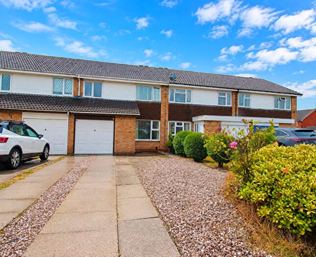 3 Bedroom Semi-Detached House For Sale In Purbeck Close, Halesowen, B63
