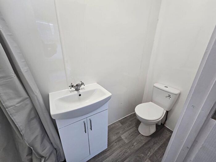1 Bedroom House Of Multiple Occupation To Rent In Hatherley Road - Sidcup, DA14