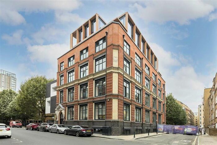 3 Bedroom Flat To Rent In Queen Elizabeth Street, London, SE1