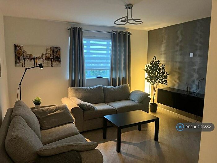 2 Bedroom Flat To Rent In Eversley Street, Glasgow, G32