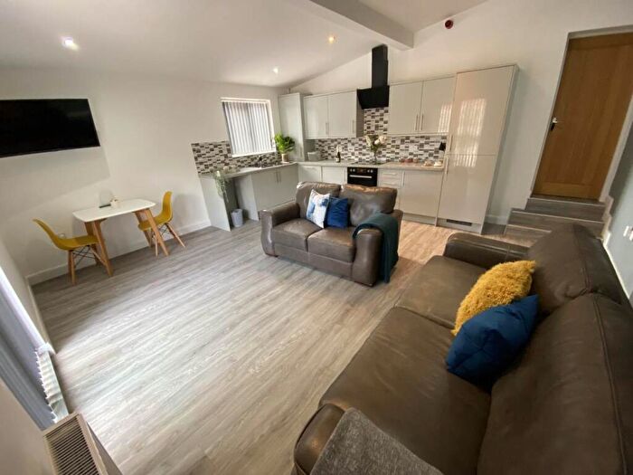 2 Bedroom Flat To Rent In Burscough Street, Ormskirk, L39