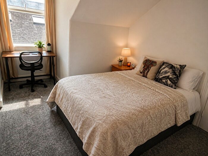 6 Bedroom House To Rent In Alexandra Road, Mutley, Plymouth, PL4