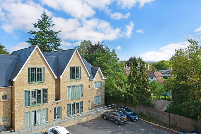 2 Bedroom Flat For Sale In Filmer Grove, Godalming, GU7