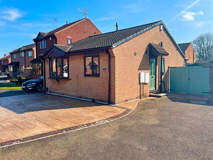 2 Bedroom Bungalow For Sale In Pasture Close, Armthorpe, Doncaster, DN3