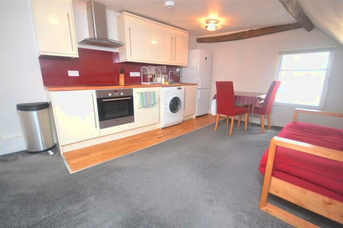 1 Bedroom Flat To Rent In London Street, Reading, RG1