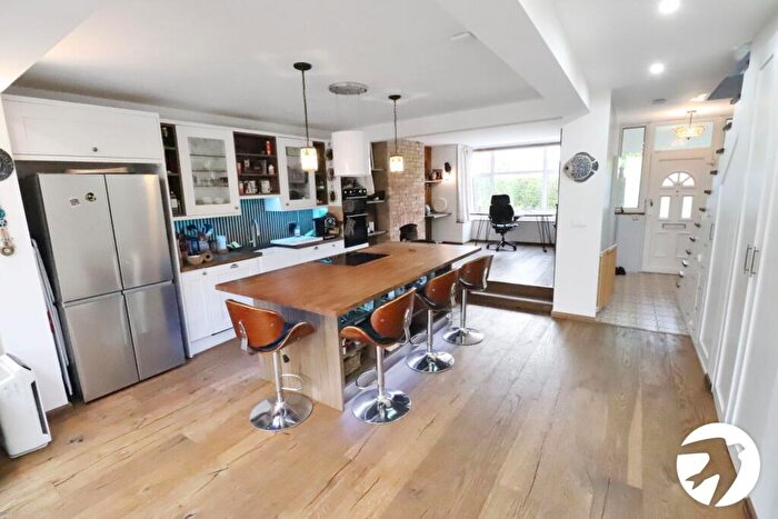 4 Bedroom Semi-Detached House For Sale In Lessness Avenue, Bexleyheath, DA7