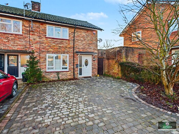 2 Bedroom End Terrace House For Sale In Crossways, Three Bridges, RH10