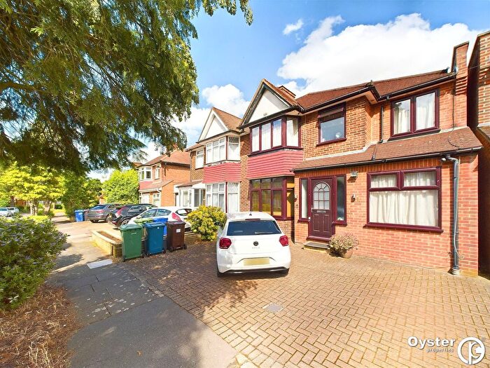5 Bedroom Semi-Detached House To Rent In Lyon Meade, Stanmore, HA7