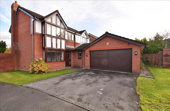 4 Bedroom Detached House For Sale In Royton Drive, Whittle-Le-Woods, Chorley, PR6