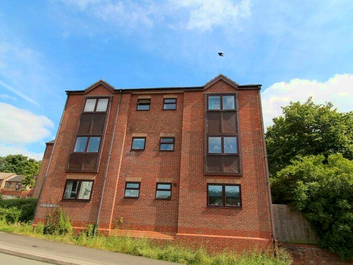 1 Bedroom Flat To Rent In Winston Close, NN11