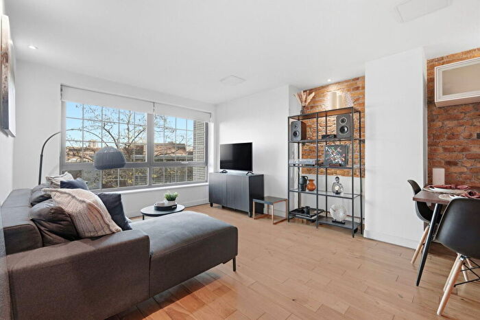 1 Bedroom Apartment For Sale In Lolesworth Close, E1