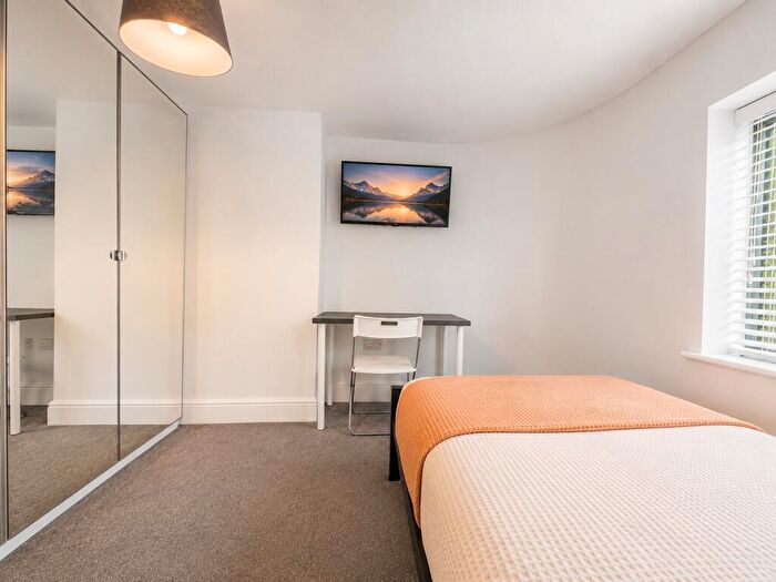 4 Bedroom Apartment To Rent In Flat, Radcliffe Road, West Bridgford, Nottingham, NG2
