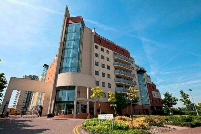 2 Bedroom Flat To Rent In Tradewinds Apartment, Wards Wharf Approach, Docklands, City Airport, Royal Docks, Silver Town, Pontoon Dock, London, E16