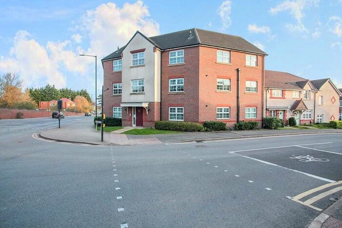 2 Bedroom Flat To Rent In Currane Road, Nuneaton, Warwickshire CV10